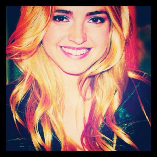 JoNeslon's profile picture. My real name is Jolisa daughters:@MaceySwan5 @CharCharT13 @CleoTaylor13 and @MaryKateTaylor5 I love them so much! SINGLE