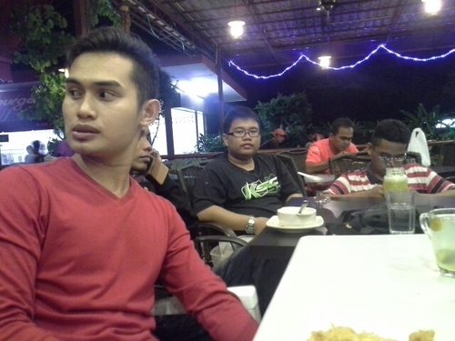 I can`t do a single thing without his help...
Thank you Allah.