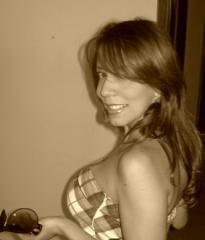 AnaArvelo's profile picture. 