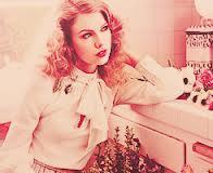 Taylor Swift= life. thats pretty much it.
meet me in the pouring rain