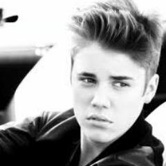 His charm, smile, sing Way of the girls crazy, with thousands of fans that Got That Never leave you, I want to be You never let it be that this guy is!