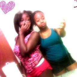` ahaa ; i do it likee ahBOOSSSS , buh follow myMAIN @Clickk_HereeYo :) buhh alsoo follow ME & imaa followBACK !