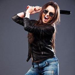 evli cocuklu 25 yawinda awik capkin bi tip)))