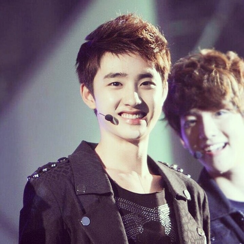 อันยอง คยองซูตาโต เองฮะ ผมให้การสนับสนุนทรูเอชเป็นอย่างดี ผมเกรียน ผมกวน ผมขี้แกล้ง ผมน่ารักทุกองศา ฟอลมาเลยครับถ้าคุณรักผม ♥ 18-10-2012