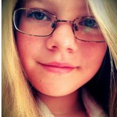 Hello I'm Eva and I Love Music ♥