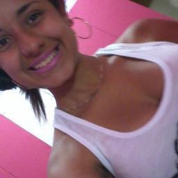 Antes de agir, pense. Antes de criticar, conheça. E antes de desistir, tente. :*