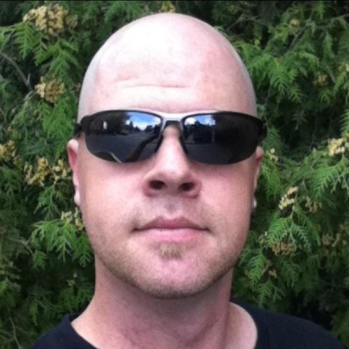 Composer, singer, outdoorsman, magician, yo-yo'er, tech geek, gamer, all-around everything guy from Ontario Canada.