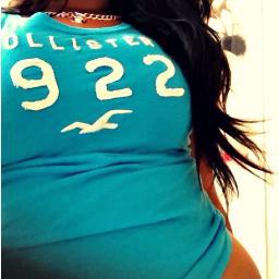 SuvannaMirelez's profile picture. i follow back (: