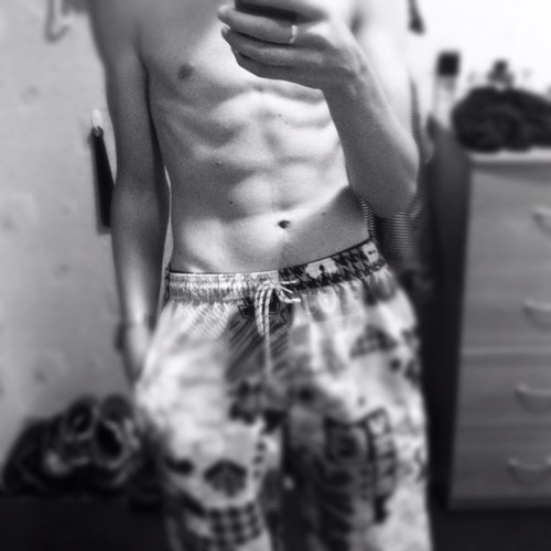 vspomnitBce's profile picture. #follow #followback #followforfollow #f4f #RT #followme