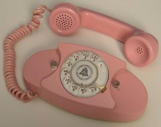 AmyArobbins's profile picture. 