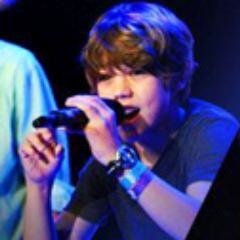 Reed Deming is amazing! He has an amazing personality! Follow me if you are a Reedling and you're on #TeamReed :D Go follow him @ReedDeming!!!