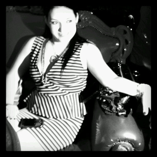 JoaMejia's profile picture. Lic. en mercadeo coqueta enamorada de la vida, soñadora, apasionada y sobre todo Feliz! Solo tu Permites que las personas afecten tu vida de alguna manera