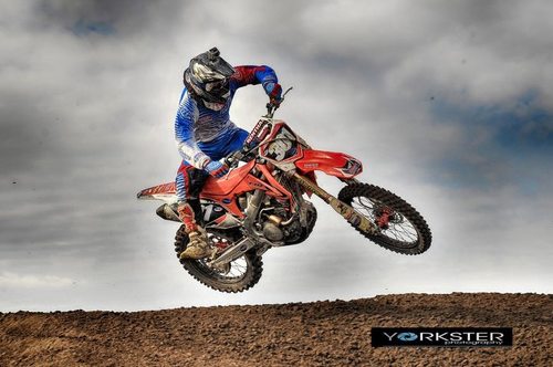 Scunthorpe based  sports and events photographer providing instant on site quality mounted photographs.