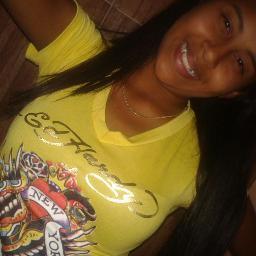 .  Eu , só uma menina , chata , metida , as veses engraçada , gosto muito de funk , bebida e psina Vocês são os melhores  @_1gc @juhcastellary ,Deus é Fiel ♥ .