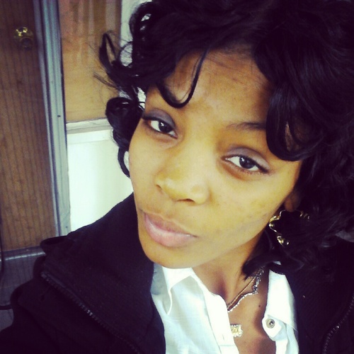A Beautiful Young Lady Thats INDEPENDENT in the 11th SINGLE Living life Yung Wild And Free. with 2Jobs(: RWG Uncle Tim && Dad..#FollowBack!