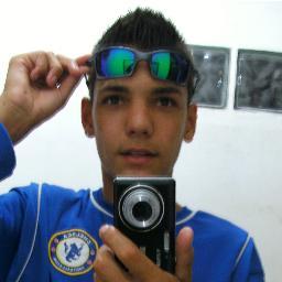 Corinthiano,Feliz, Humilde, Batalhador e Filho de Deus.