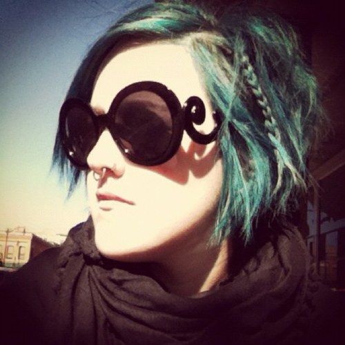 yeahfinewhateve's profile picture. ♥.