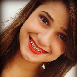 Instagram : juliamacena_