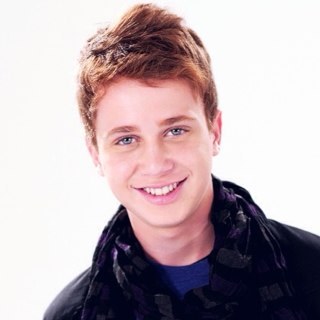 Fã Clube Arthur Danni de Bauru/sp pro Brasil ! Do Facebook para o Twitter .Donas: @evelynhillary ou @fc_arthurdanni / dedicado ao @ArthurDanniReal sinc.25/09/12