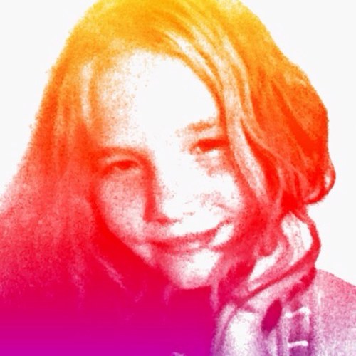 follow me :) i follow back.... (Not perverts)