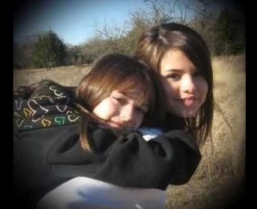 i love selena marie gomez and demetria devonne lovato 3