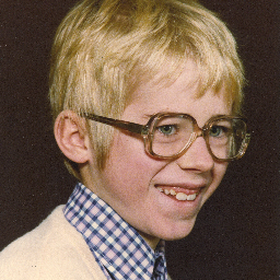 BaudouinVH's profile picture. Victime du succès j'ai besoin d'un endroit où je peux être impudique sans nez de clown