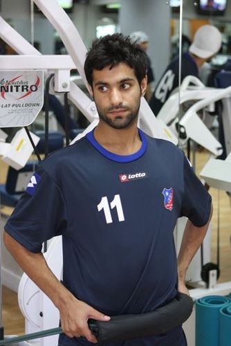 لاعب نادي الكويت والمنتخب الوطني My instagram: alialkandari_11