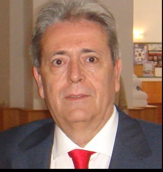 Medico. Actualmente Jubilado