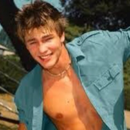 Followbois's profile picture. 