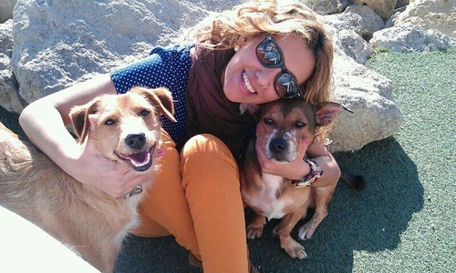 Estudiante de Derecho.Aficcionada a la gym rítmica, a hípica y amante de los animales. 2 pedazitos de mi, kovu y noah.