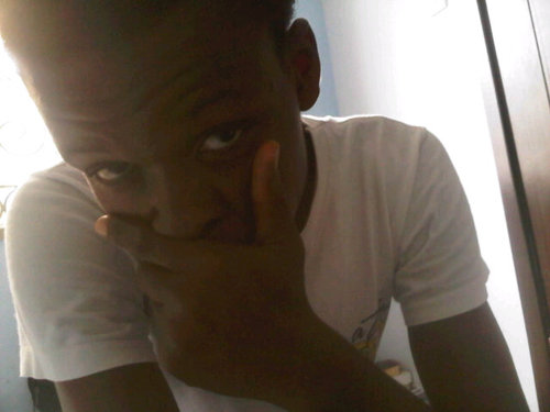 feazay's profile picture. irap,iRhyme,iWrite lyricz nd  ma word-play stayz fly...i rep d lowkeyfam..ff nd I'll do same!