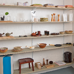 Momosan Shop offers objects selected by Momoko Mizutani whose interest is to link different cultures in practical, resourceful and imaginative ways.