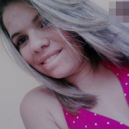 (pagodeira:) 
,simpatica,estrovertida,doida,muleca,amiga,chata {so com quem e comigo} .. Quer saber mais? FOLLOW_ME :D