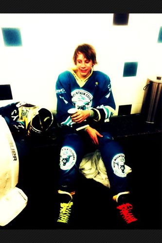 i'm milo and I Skate, icehockey and golf