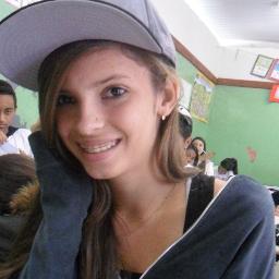 Eu sou uma Paty roqueira !Minha inspiração Avril Lavigne Pra quem deseja a minha derrota senta e assista a minha vitoria