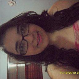 “Apenas seguir em frente. Primeiro, porque nenhum amor deve ser mendigado. Segundo, porque todo amor deve ser recíproco.”