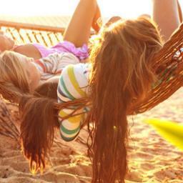 Persiguiendo nuestros sueños. @Ro_Stolemyheart @Iredireectioner & @WizzyDW. Hope your dreams come true. ¿Rendirse?¿Eso se come? Live while we're young. 1D&Barbz