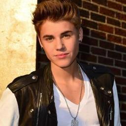 On March 1, 1994 24:56 ace was born the boy was gradually conquering the world, my idol Justin Drew Bieber. Minhas @TitiemiBieber Pandinha @piupiudobieber_
