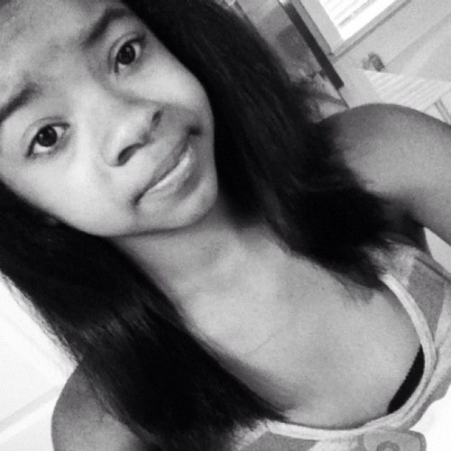 I love justin bieber till the day i die Nicki Manaj is My idol Single But Crushin ❤