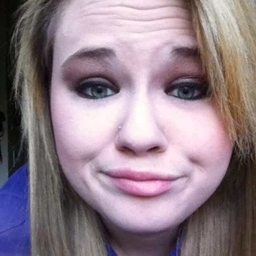 _babyyqurlll's profile picture. Follow me & I'll follow back (;