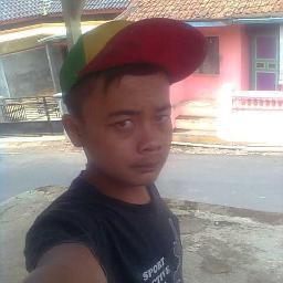 sky_rockk's profile picture. 