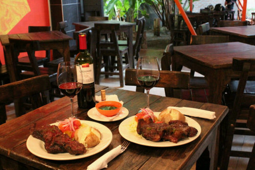 Deliciosa Parrilla argentina, cocteles, restaurante bar, espectacular ambiente, parqueadero. C comercial Bambusa Plaza. La mejor comida de #armenia #quindio