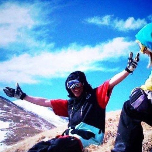 alistair_clay's profile picture. Bon Vivant - noun /ˌbɑːn viːˈvɑːnt/
a sociable person devoted to refined sensuous enjoyment (especially good food and drink).