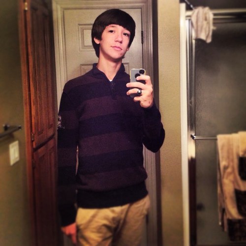 Hi I'm Cody I like having fun and making people laugh I hate it when people lye to their friends if u want to know more just ask
