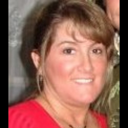 Biggest Yankee fan and very homesick! I miss CT & NYC!