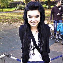Socially awkward.Emo, apparantly.Couldn't give a fuck. Awesomest nerd ever. If you care what people think, you're thinking to much.UNI†Y//Bazinga.I follow back
