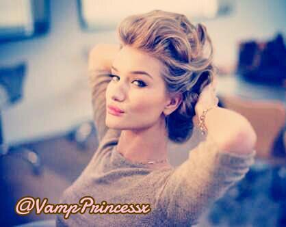 I'm Princess Evelyn Haroldson. The French Beauty With A /Very/ Deadly Bite. So Just Dont Mess With Me, Okay? Because You'll Never Win. {OC|Roleplay|Single|18+}