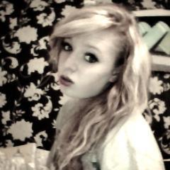 Hi I'm Lois and I like bands like All time low, The midnight beast and Two door cinema club.
My personal account is @turk3ydin0saurs ok fab x