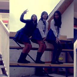 Oli soy Belieber&Smiler.Amo alos Bieber:k
Tengo la BieberFever:).Bieber es mio Loamo&qiero ir al #BelieveTour*-* NeverSayNever'FollowMeJustinBieber&MileyCyrus!