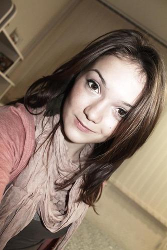 ElenaDaughtry's profile picture. Directioner3 I love to meet new people, I can't handle with puzzles and I like earrings :) { FOLLOW BACK! }